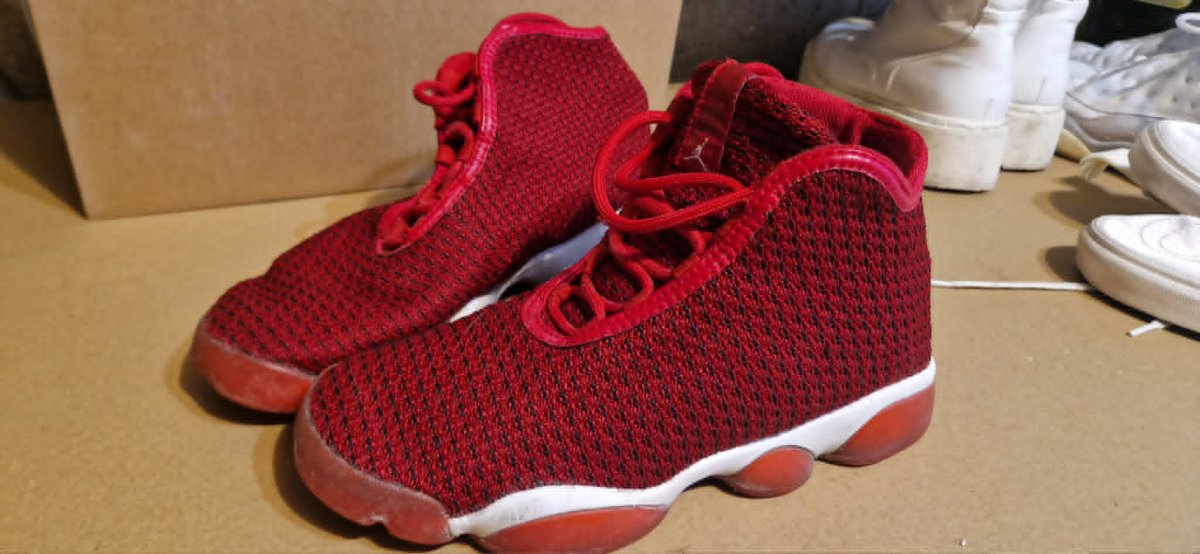 Baskets rouges – Taille 38 – 5 €
